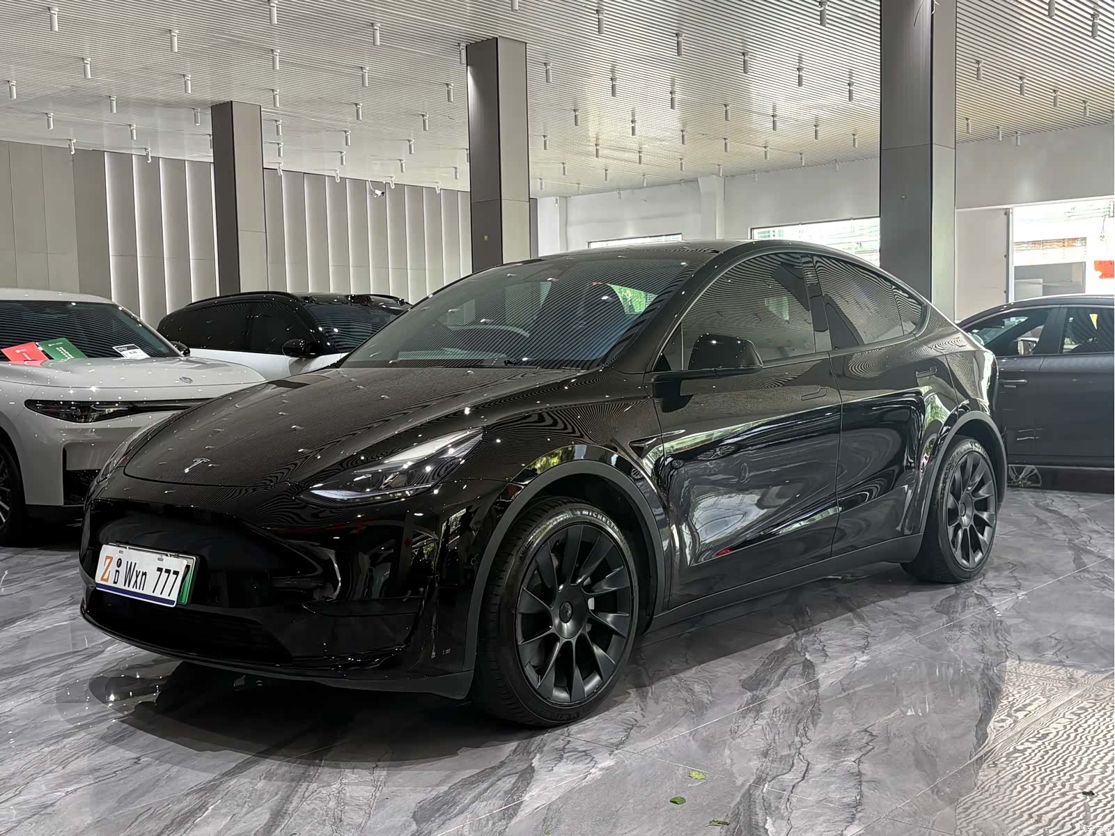 Tesla Model Y, 2023 2