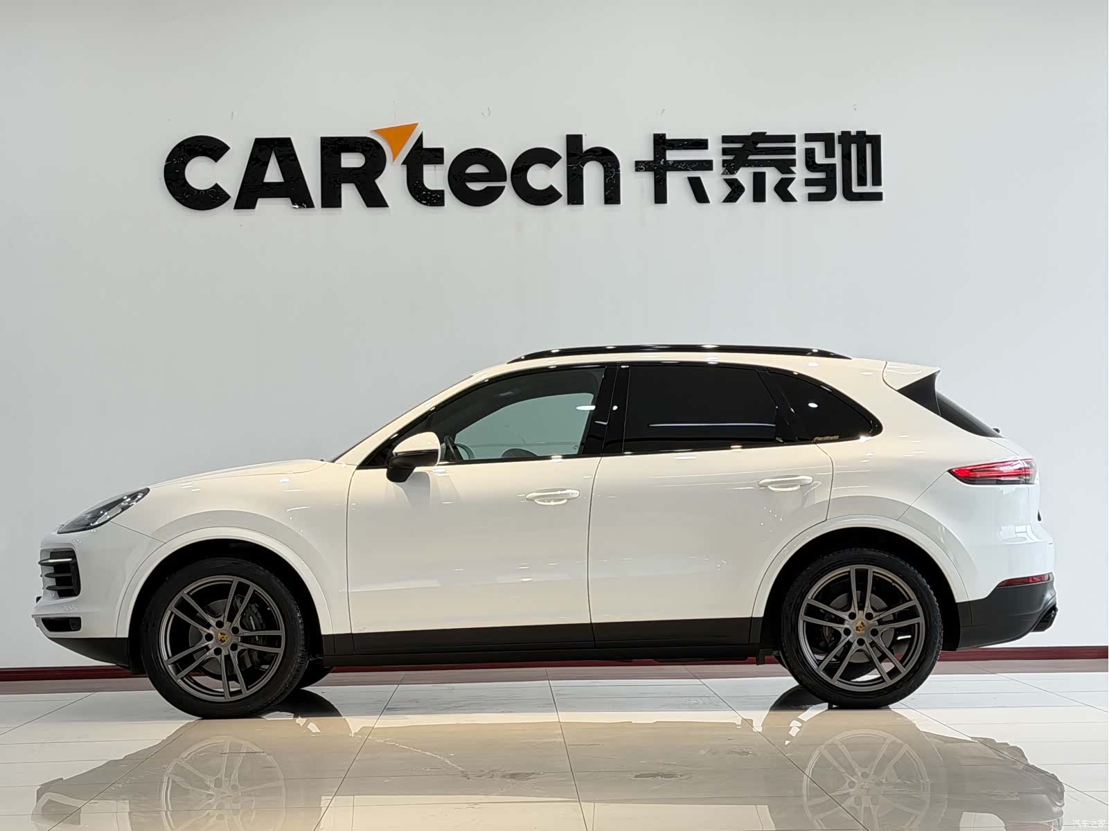 Porsche Cayenne, 2019 все фото