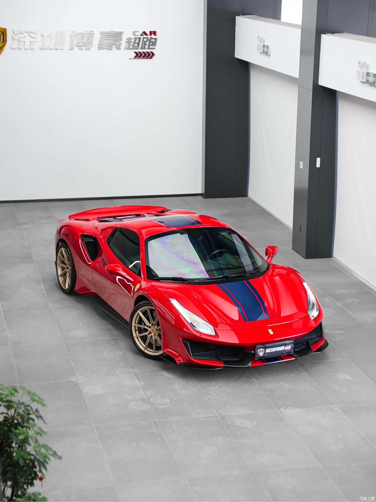 Ferrari 488, 2019 8