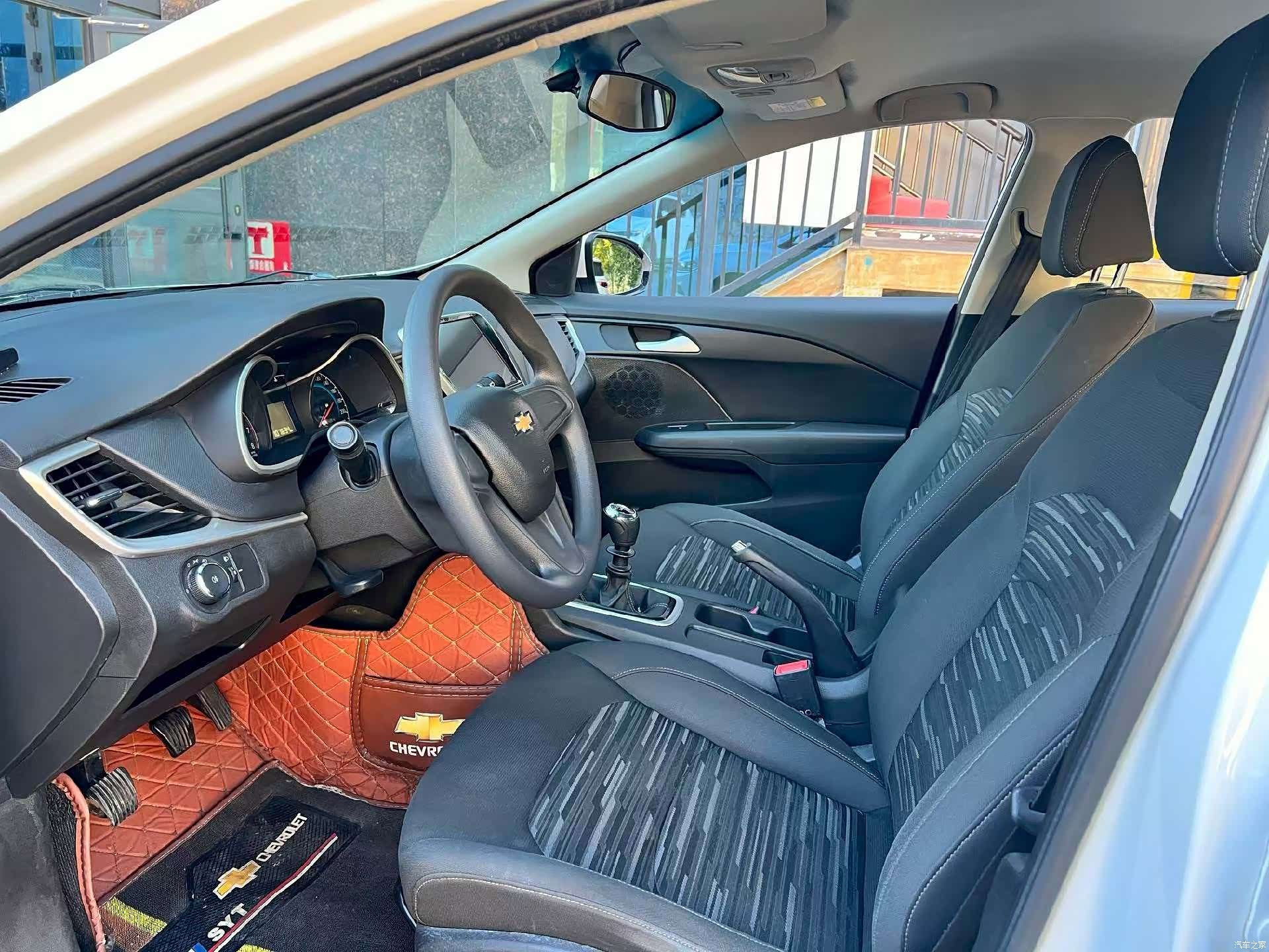 Chevrolet 320, 2018 6