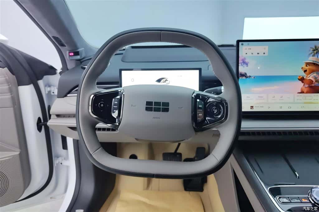 Geely 8, 2025 15