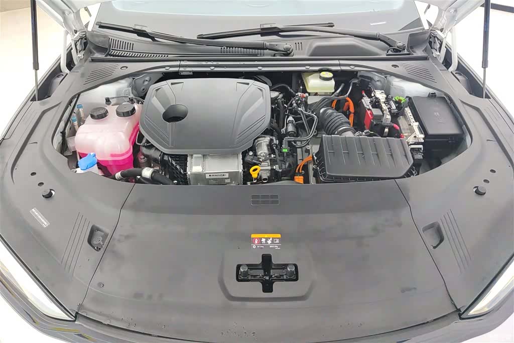 Geely 8, 2025 10