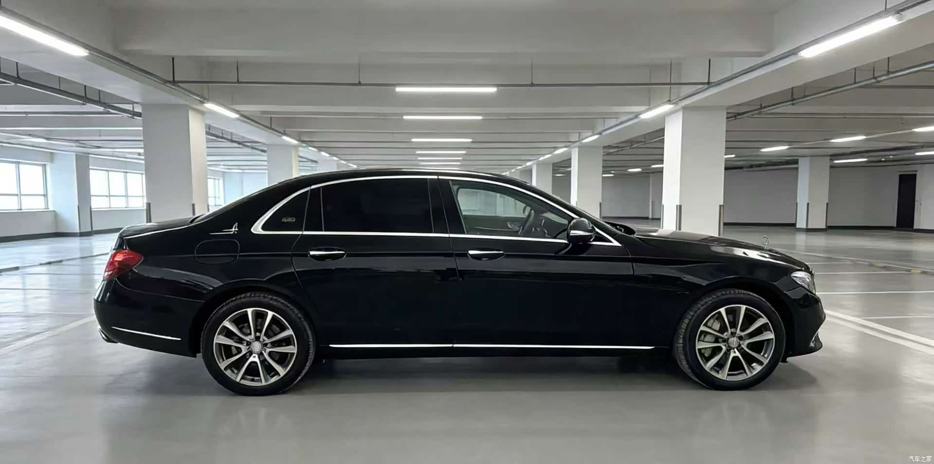Mercedes-Benz E-Class, 2016 3