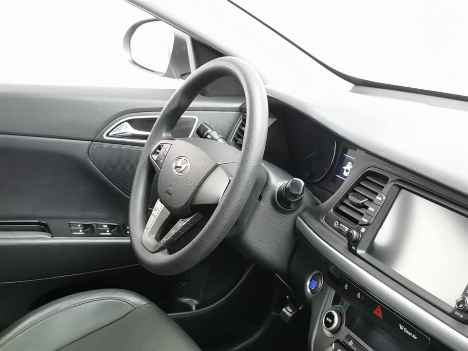 Hyundai Name picture