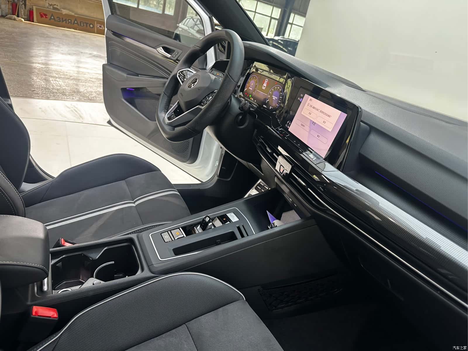 Volkswagen Golf, 2022 17