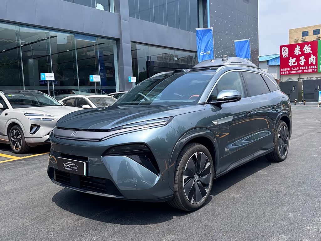 BYD Tang L
