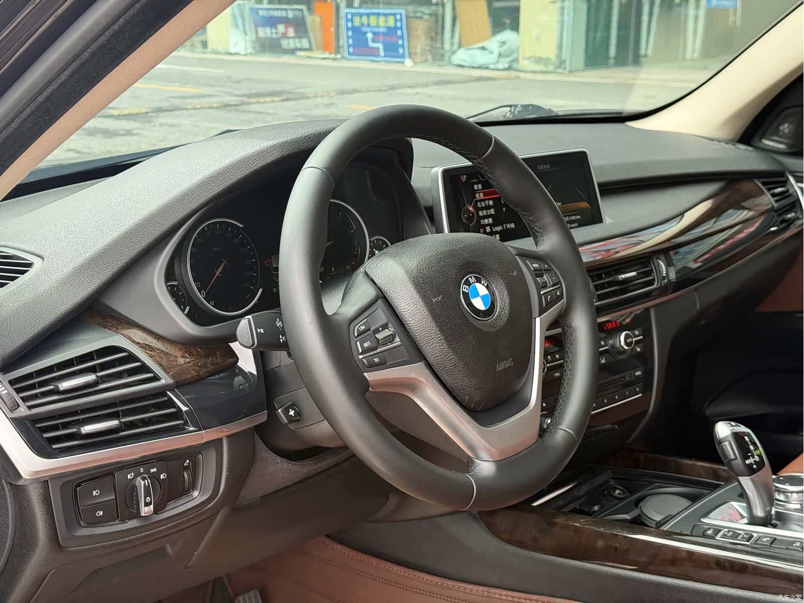 BMW X5, 2016 9