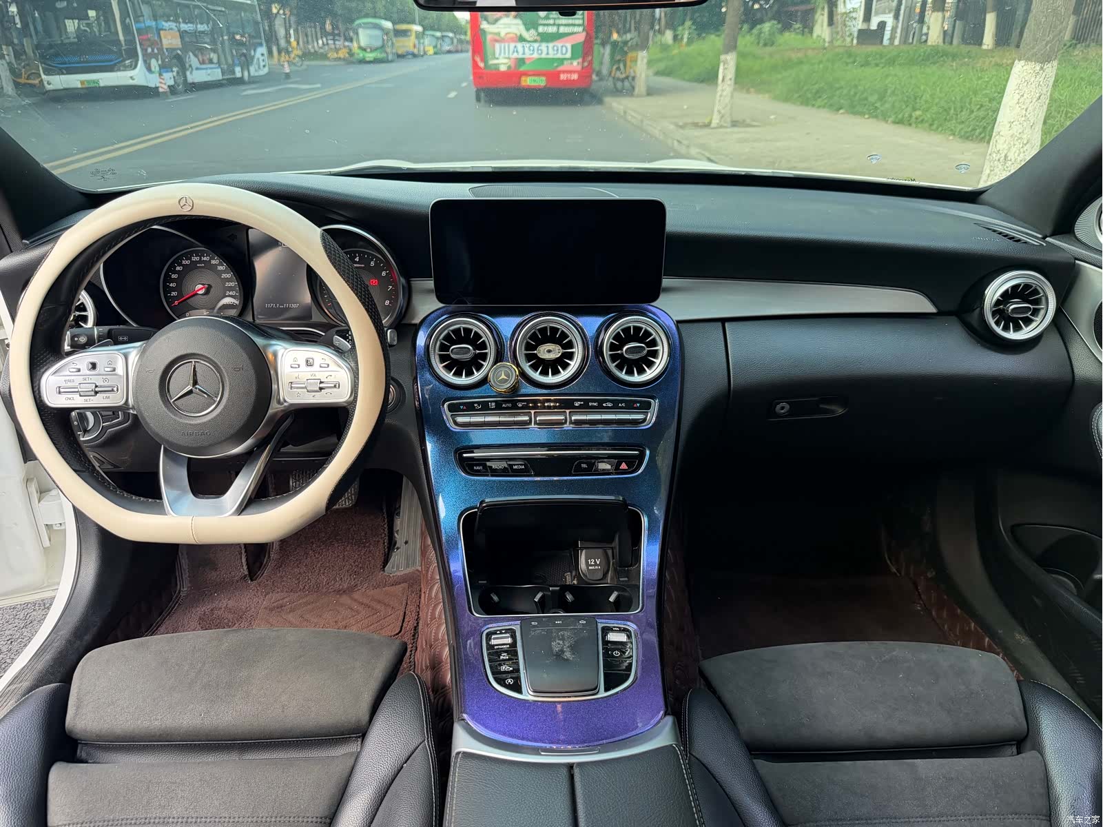 Mercedes-Benz C-Class, 2019 13