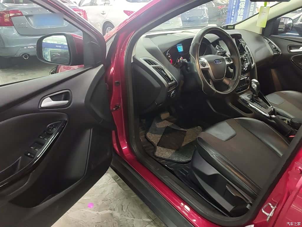 Ford Focus, 2015 16