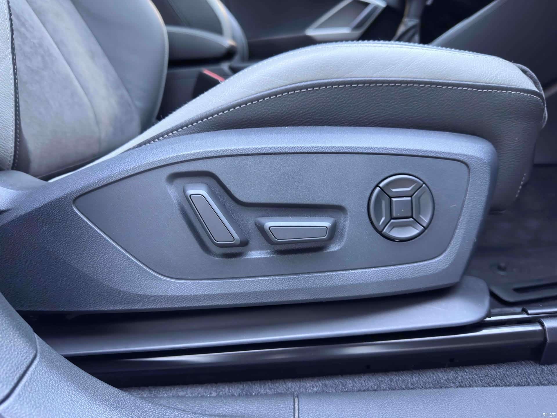 Audi Q3, 2022 19