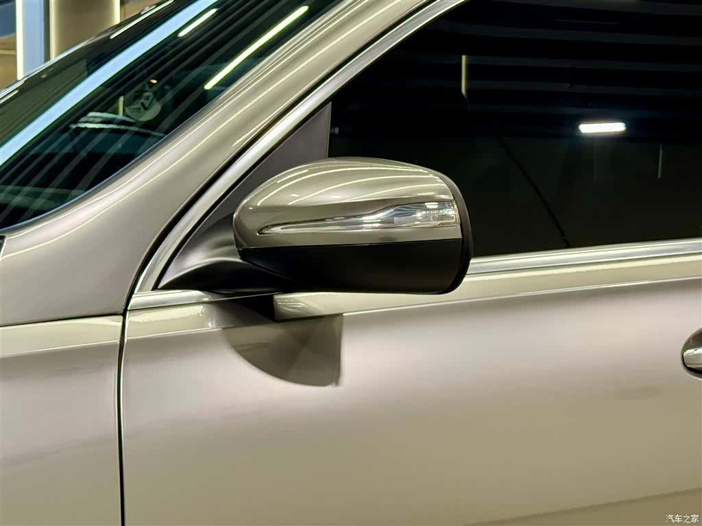 Mercedes-Benz GLE, 2022 13