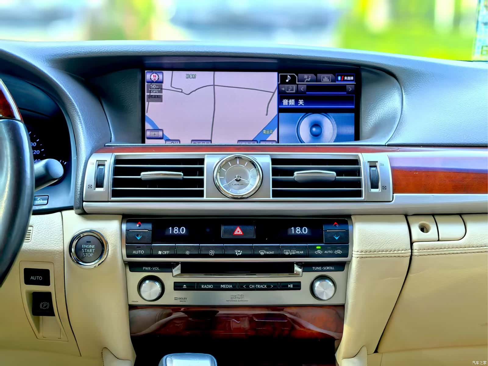 Lexus LS, 2014 12