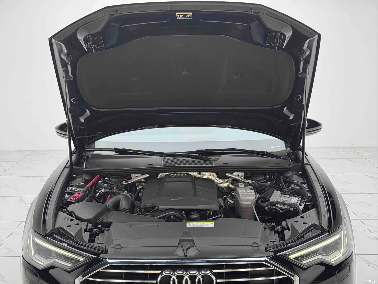 Audi A6L, 2020 все фото