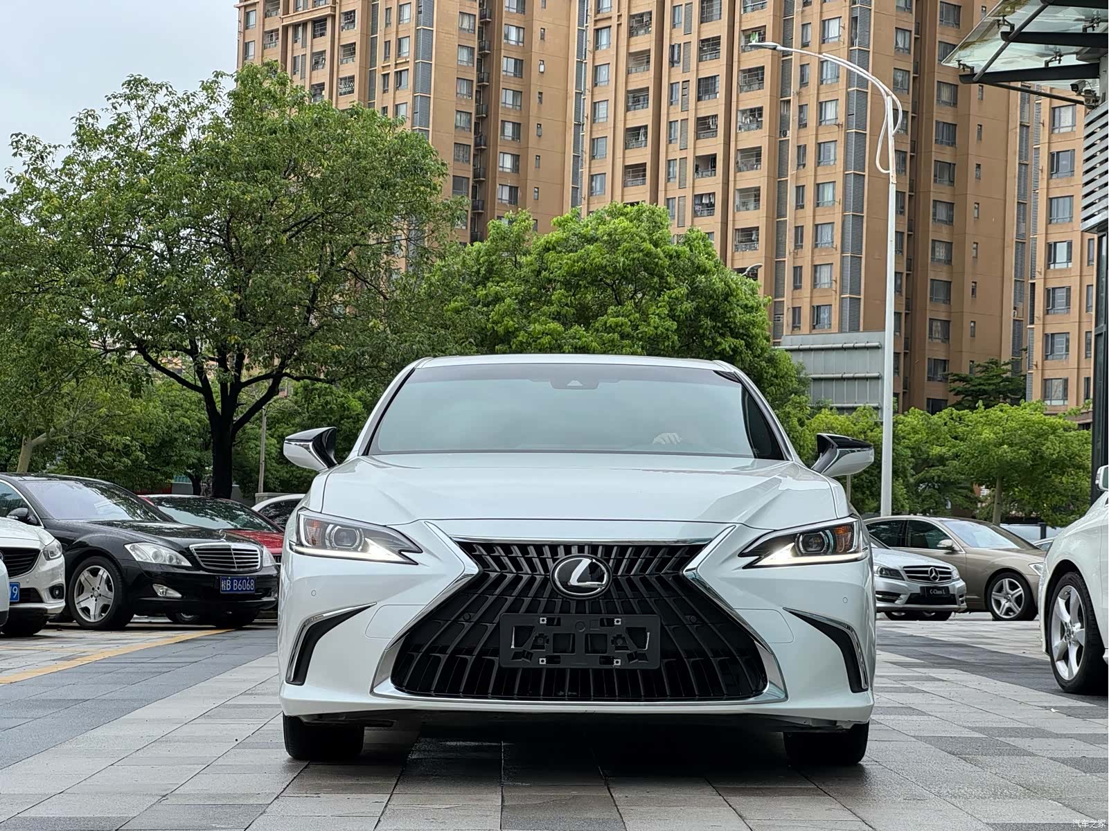 Lexus ES, 2023 2