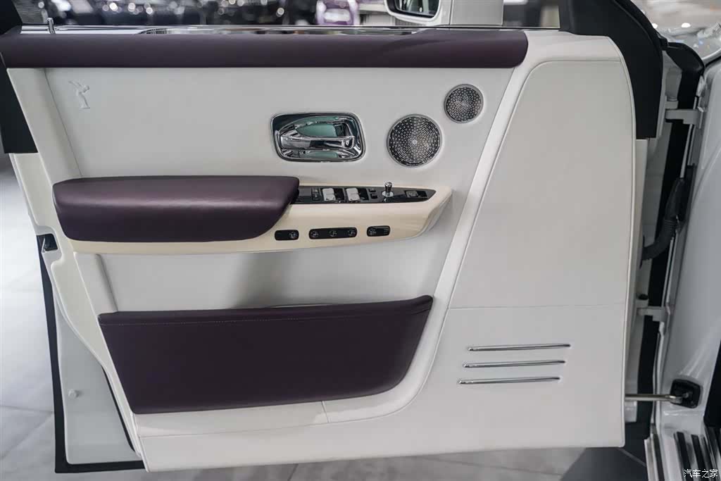 Rolls-Royce Phantom, 2019 9