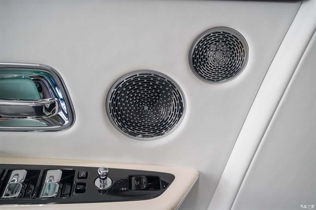 Rolls-Royce Phantom, 2019 10