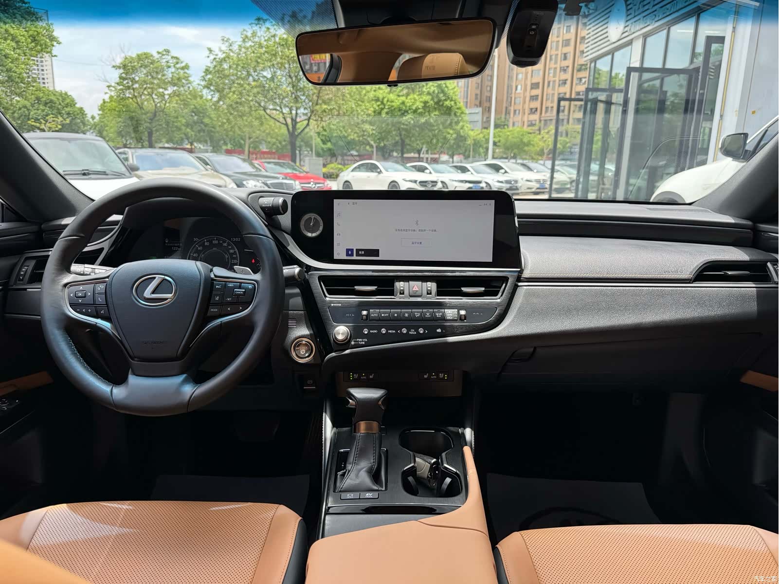 Lexus ES, 2023 11