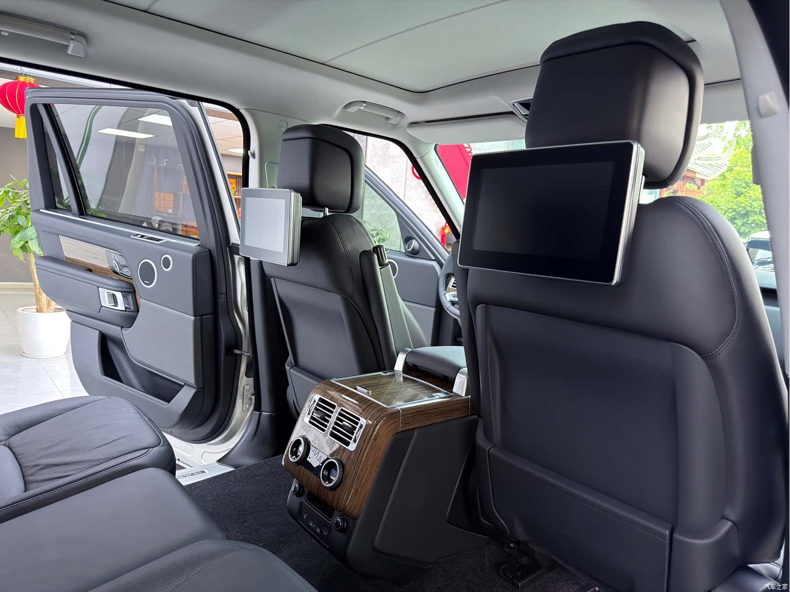Land Rover Range Rover, 2019 14