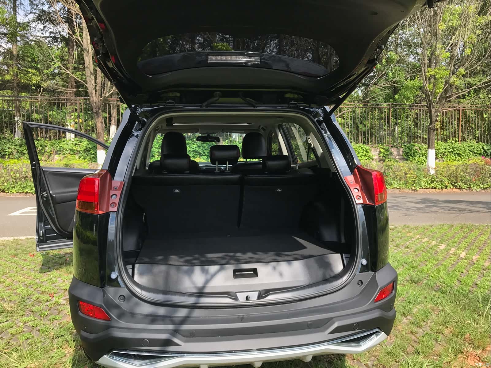 Toyota RAV4, 2015 17