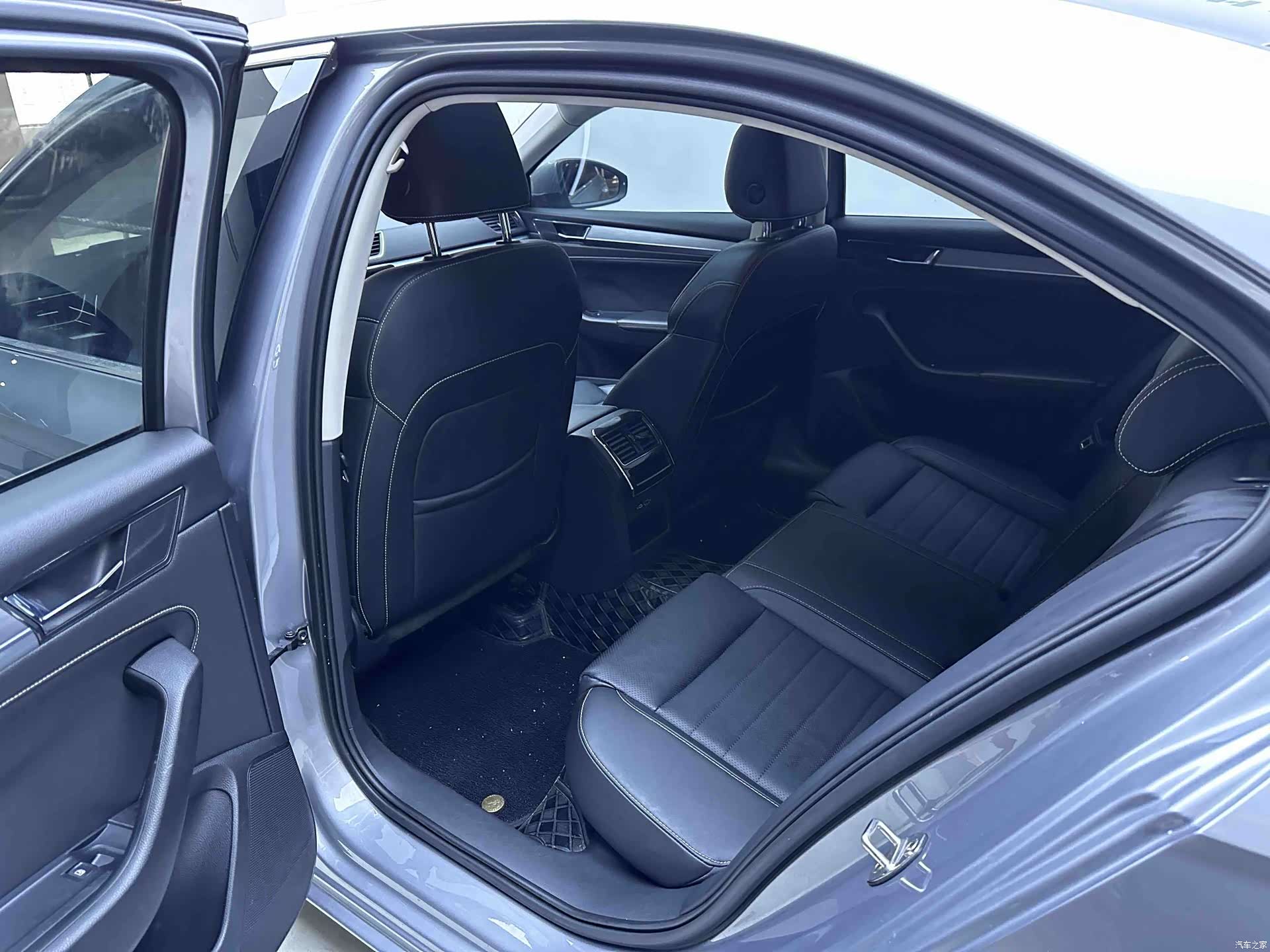 Skoda Superb, 2022 10