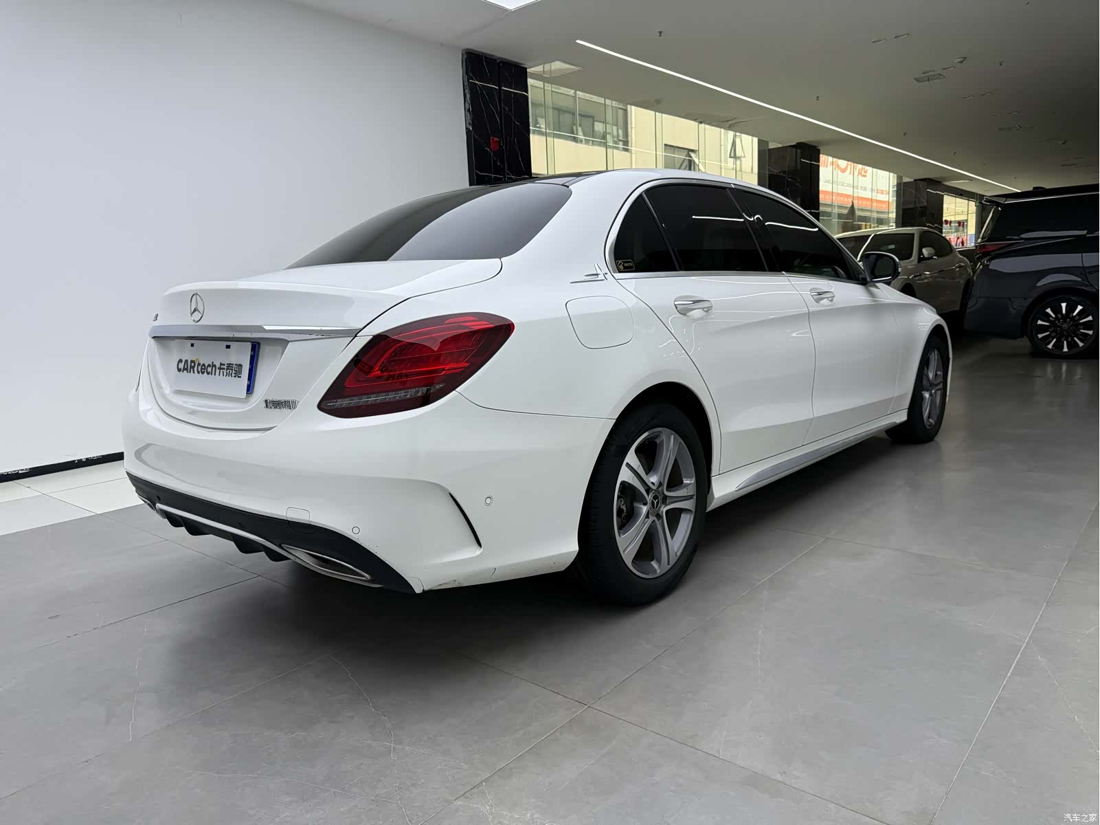 Mercedes-Benz C-Class, 2021 3