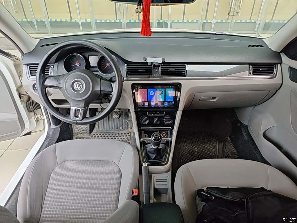 Volkswagen Bora, 2015 10
