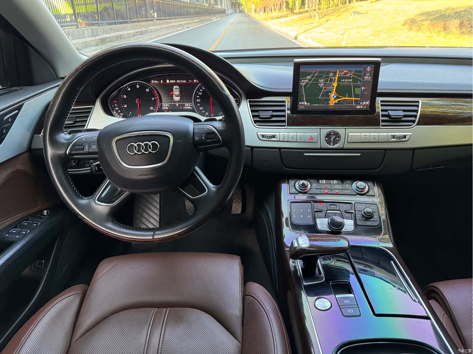 Audi A8L, 2015 все фото
