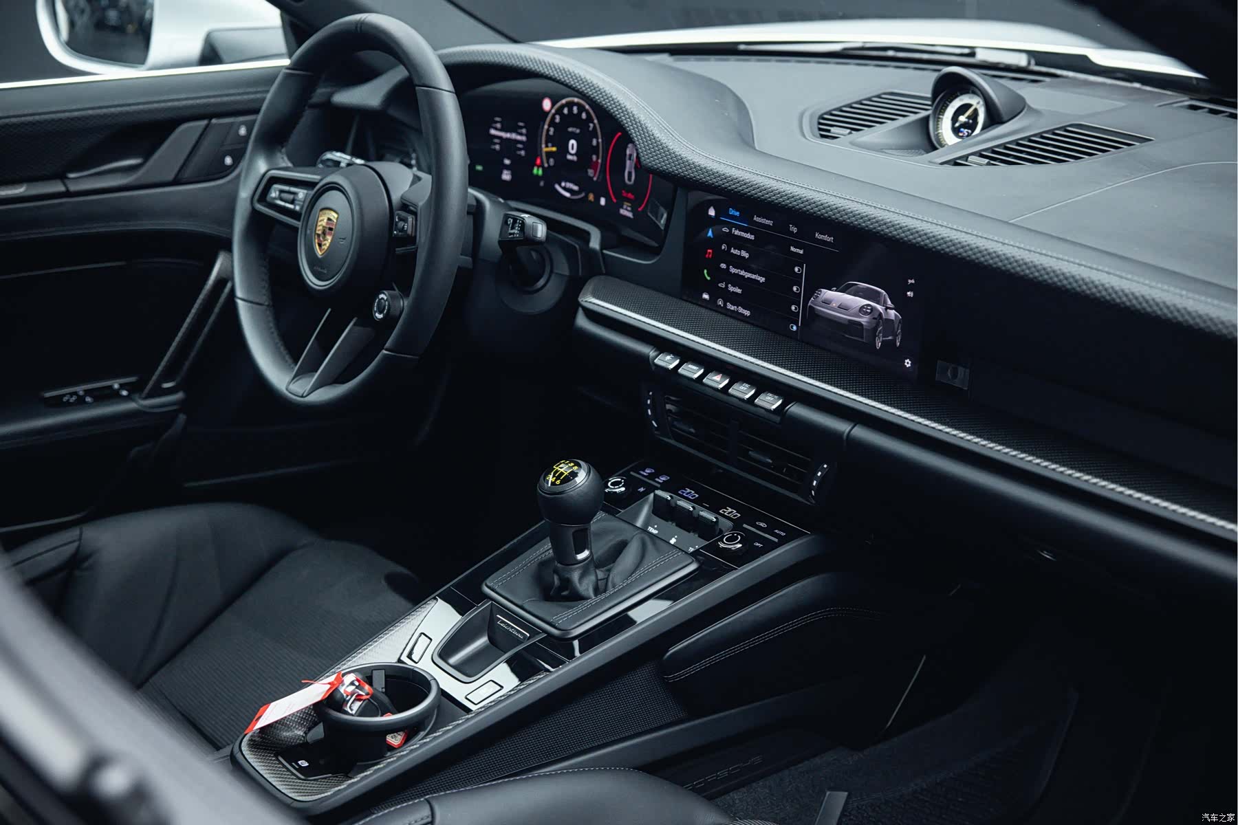 Porsche 911, 2025 23