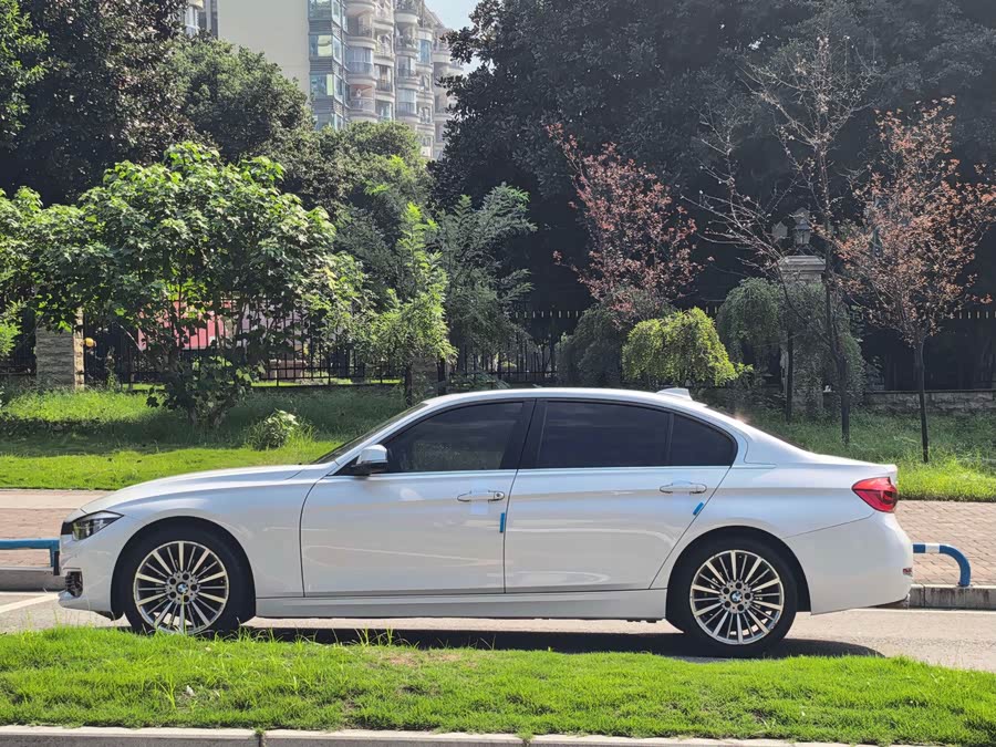 BMW 3 Series 2018, фото 12