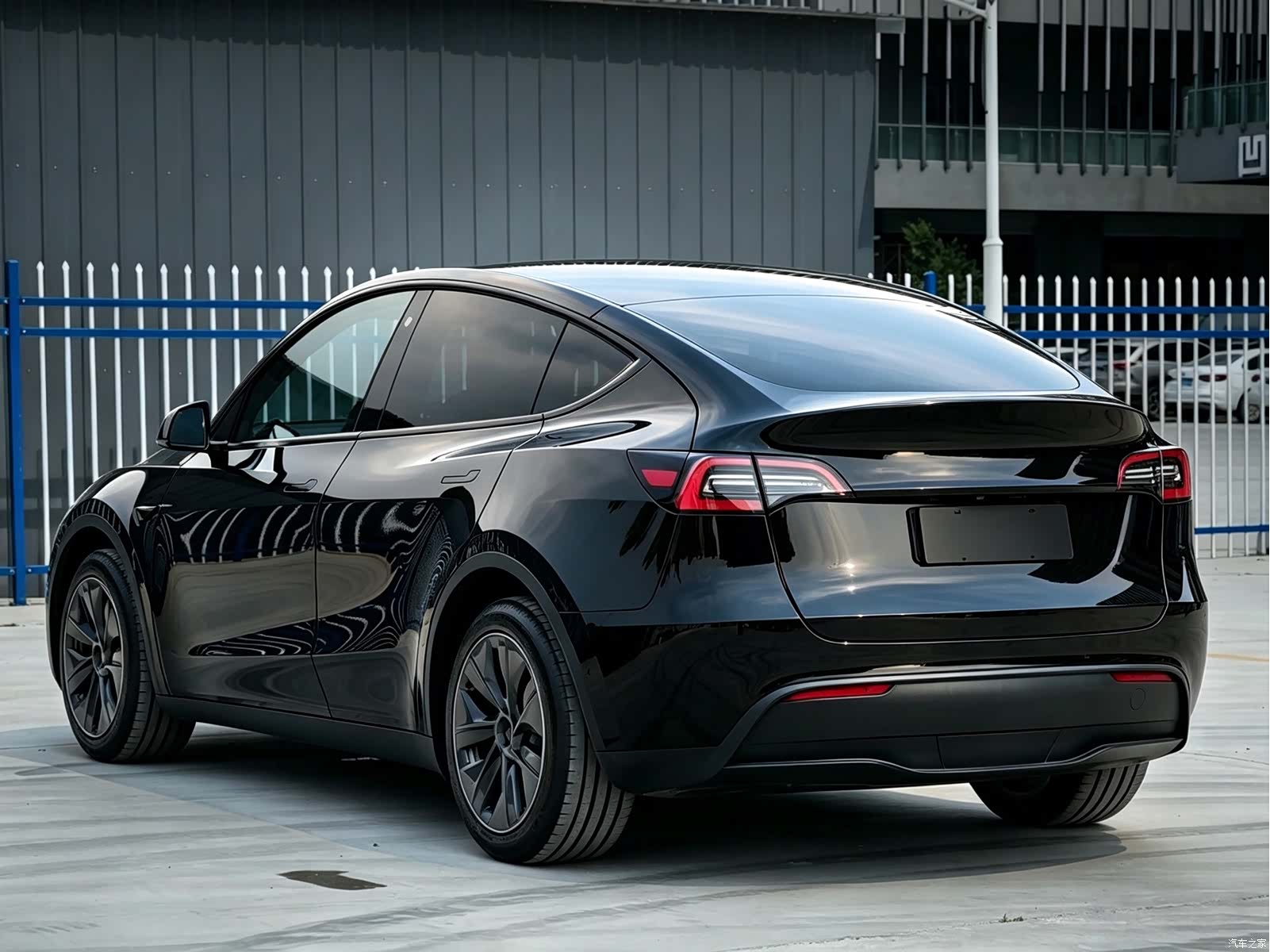 Tesla Model Y, 2021 9