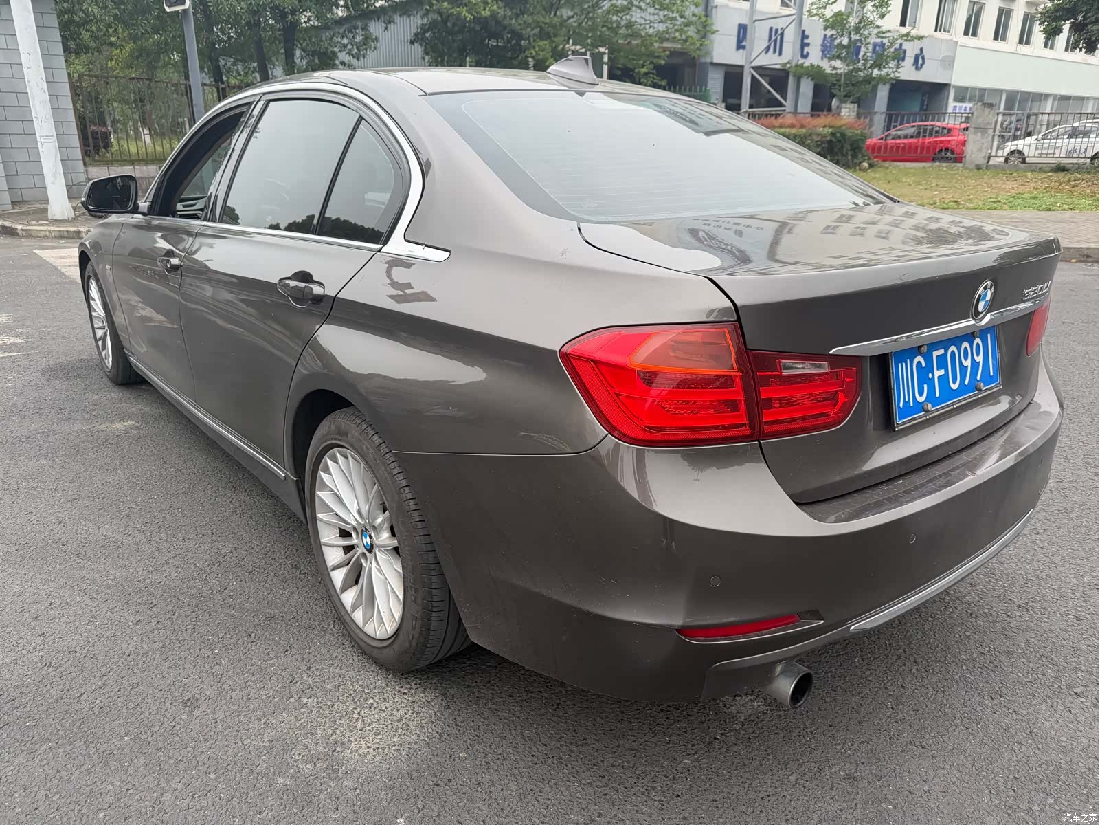 BMW 3 Series, 2012 все фото