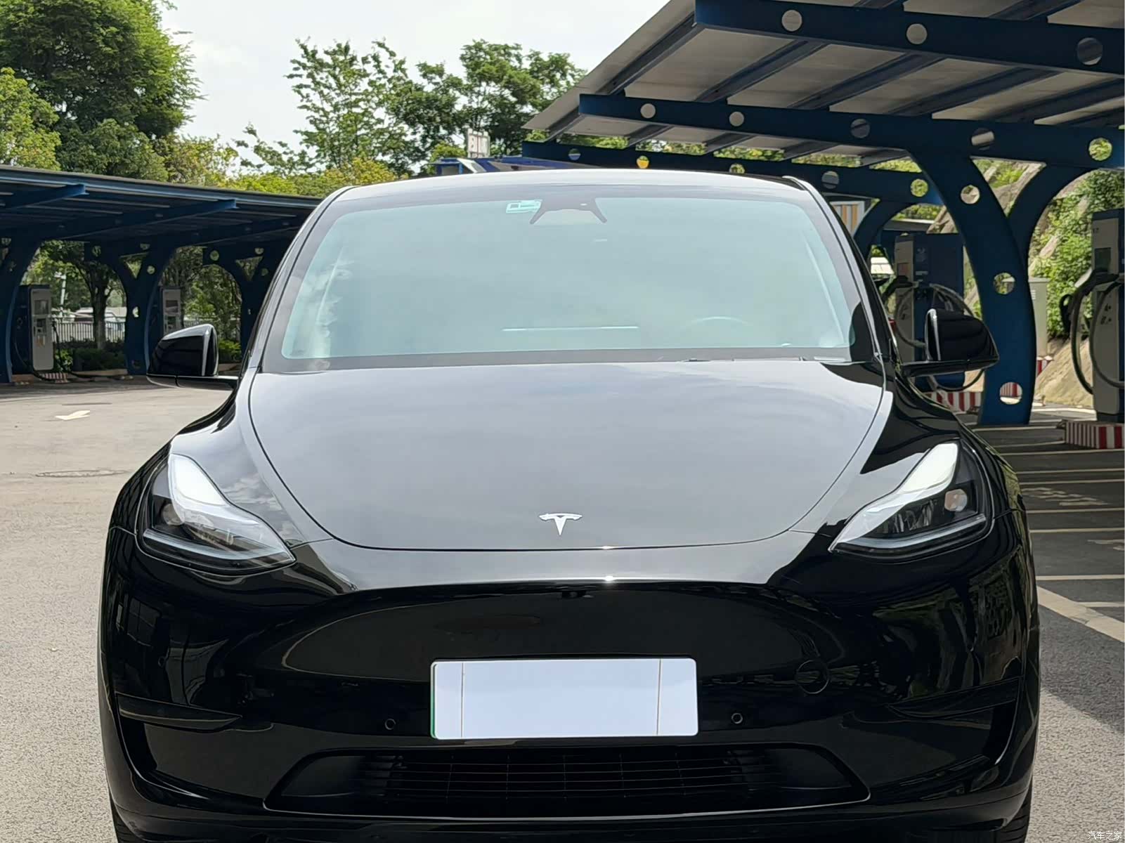 Tesla Model Y, 2023 2