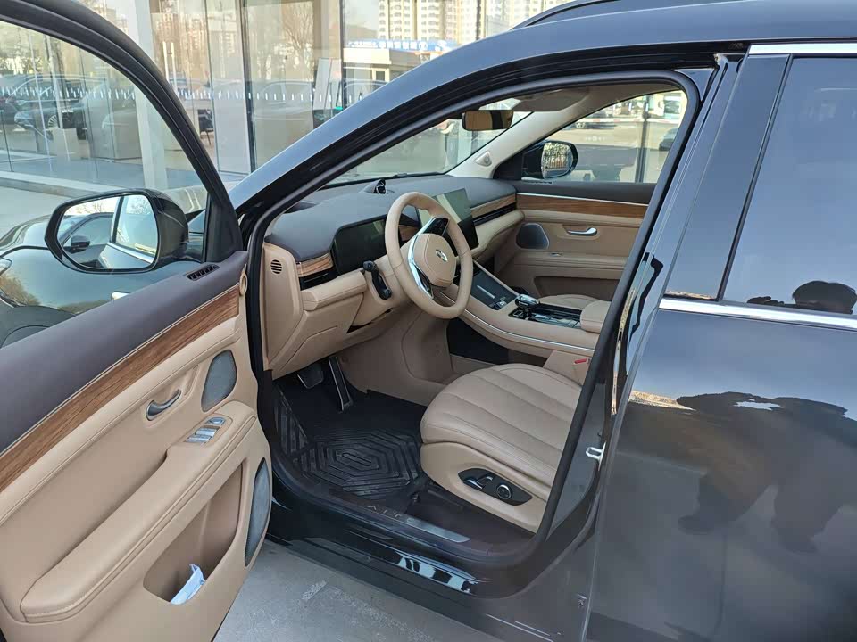 AITO Ask the world M7