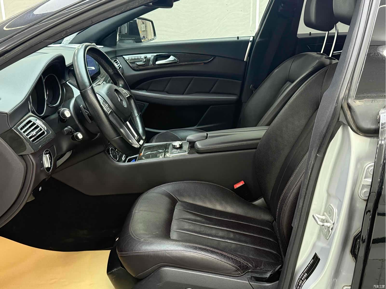 Mercedes-Benz CLS, 2015 10