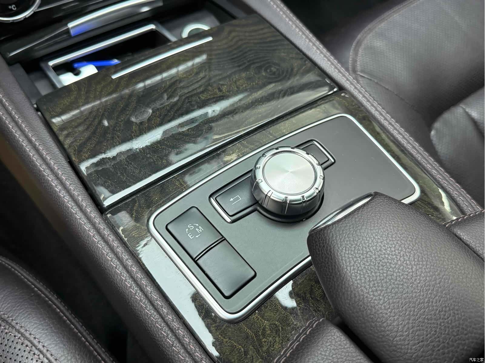 Mercedes-Benz CLS, 2015 24