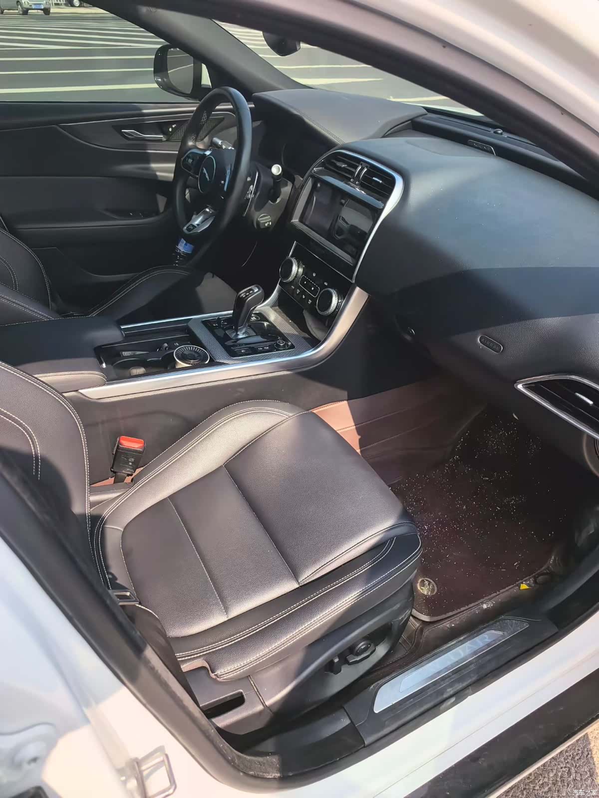 Land Rover XEL, 2020 6