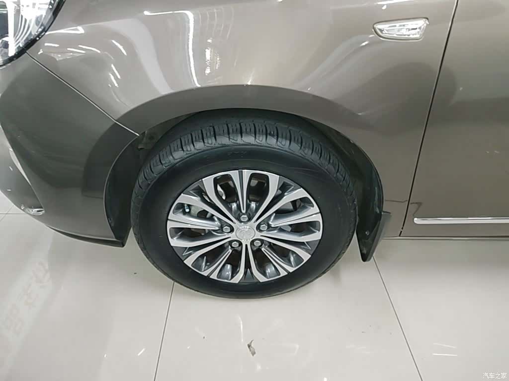 Buick GL8, 2020 23