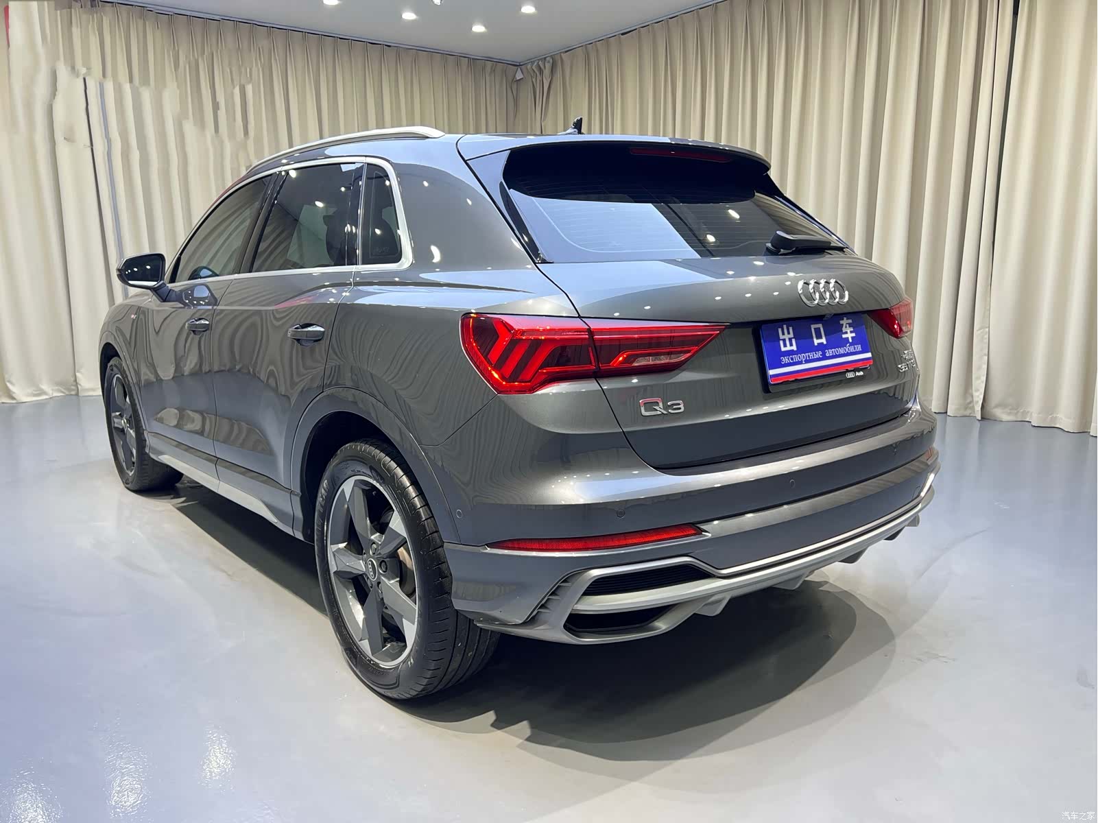 Audi Q3, 2022 4