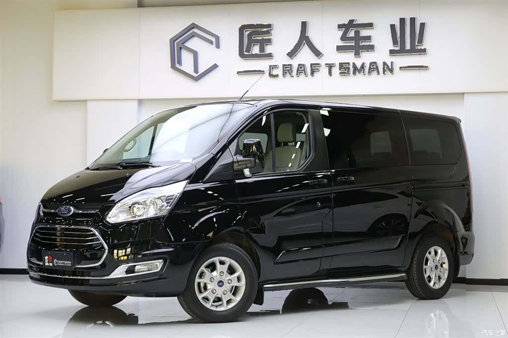 Ford Tourneo, 2021 3