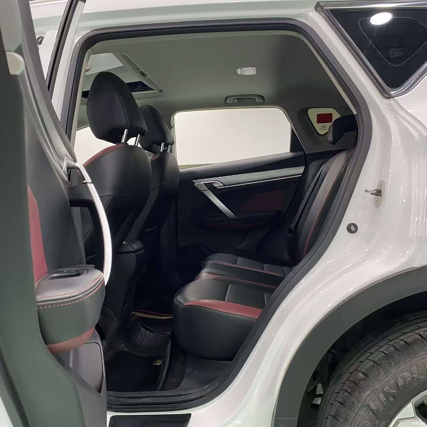 Geely Coolray, 2023 4