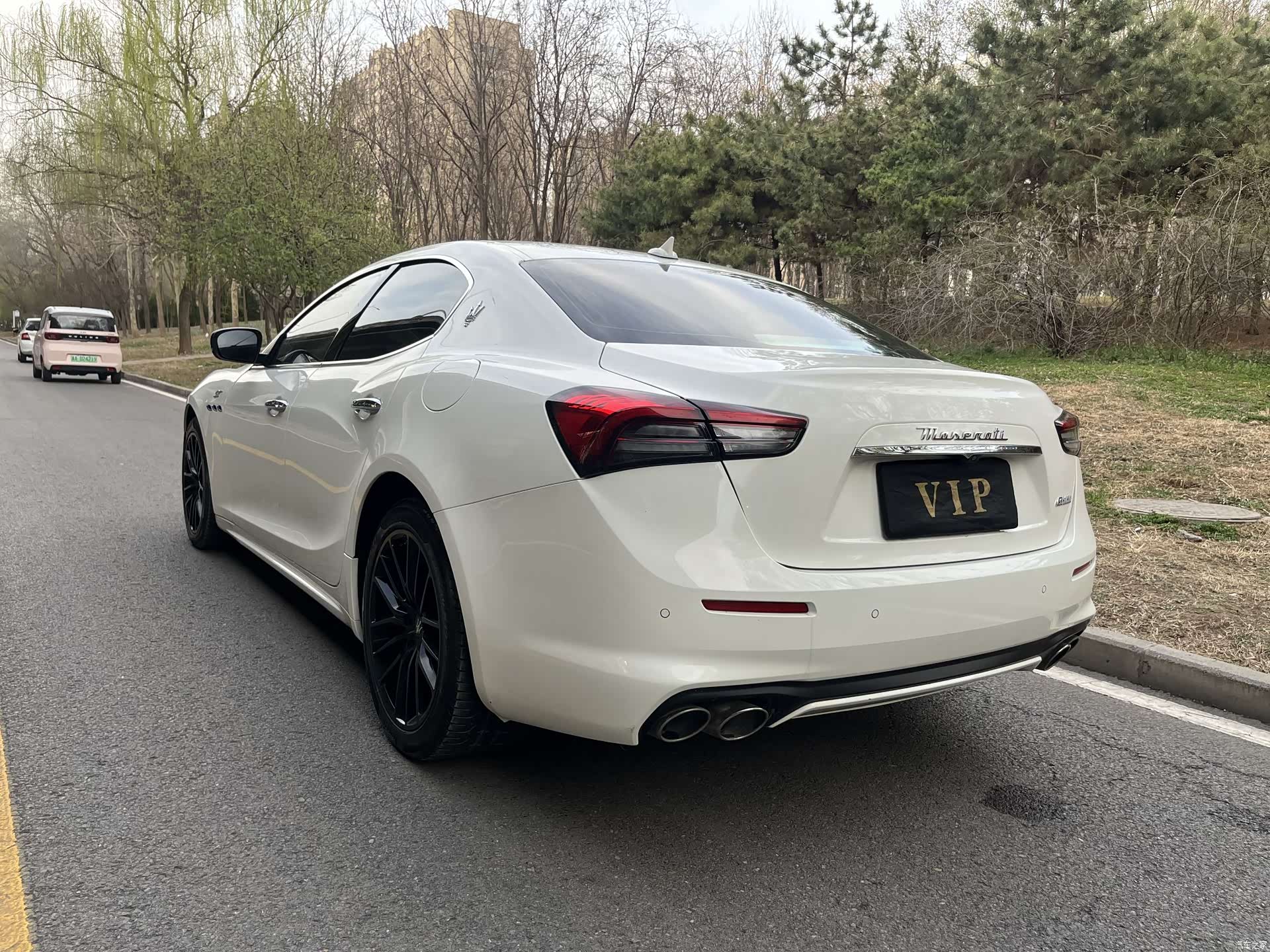 Maserati Ghibli, 2023 все фото