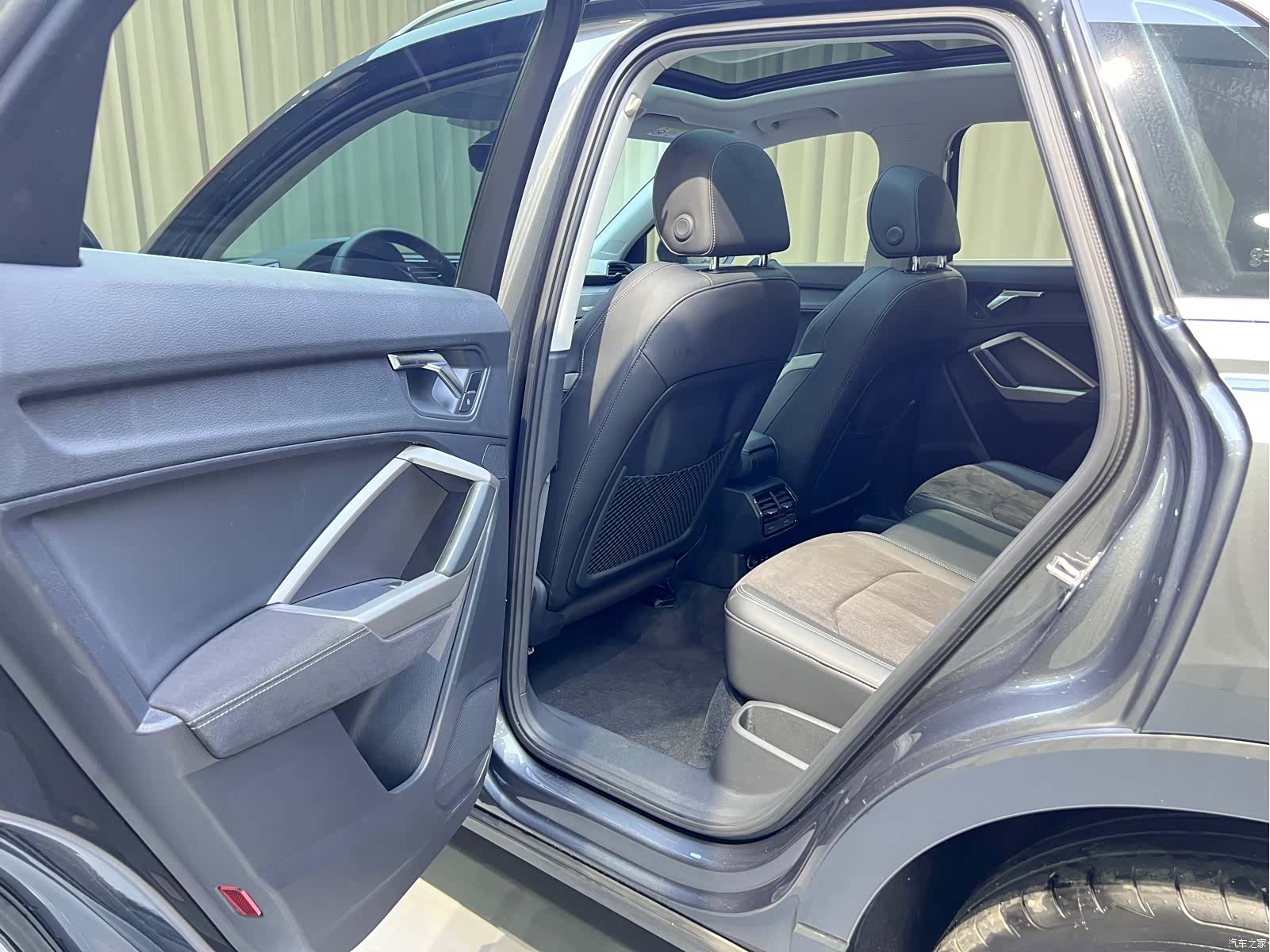 Audi Q3, 2022 8