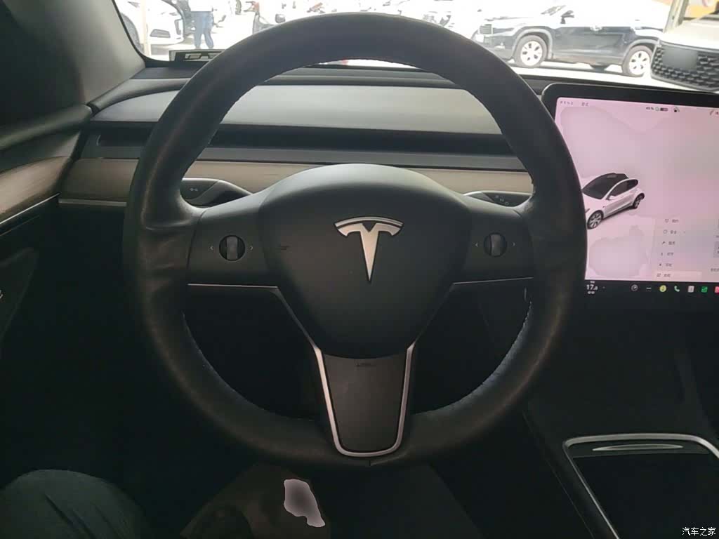 Tesla Model Y, 2021 11