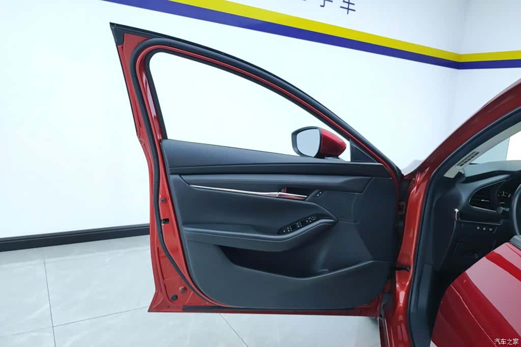 Mazda Mazda3, 2020 7