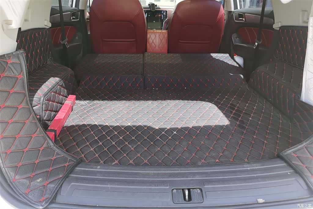 Roewe RX5, 2016 4