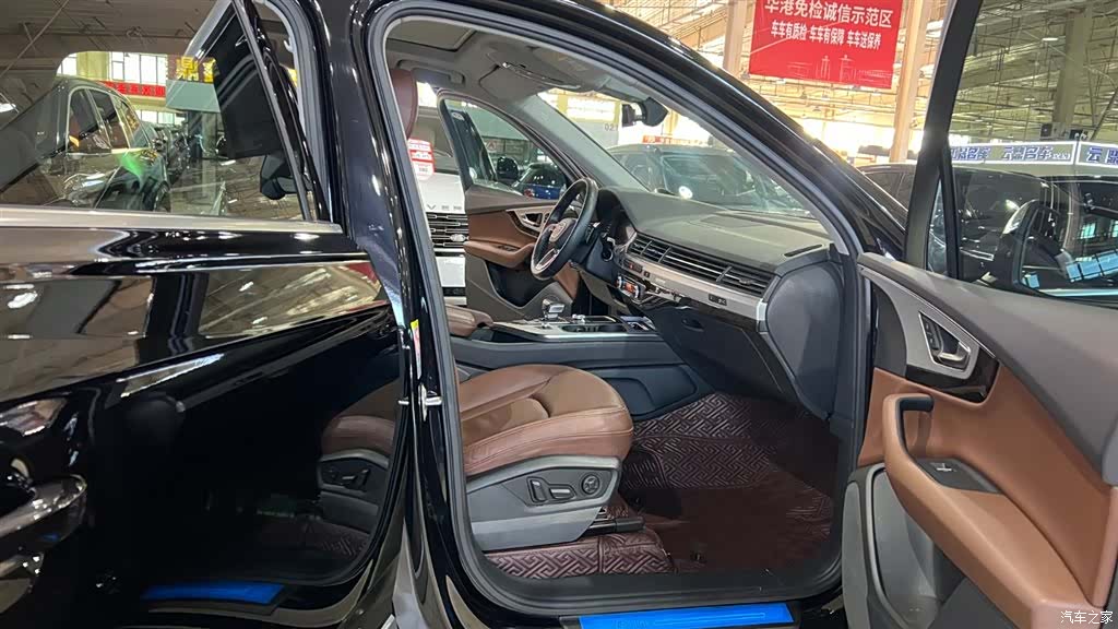 Audi Q7, 2019 9