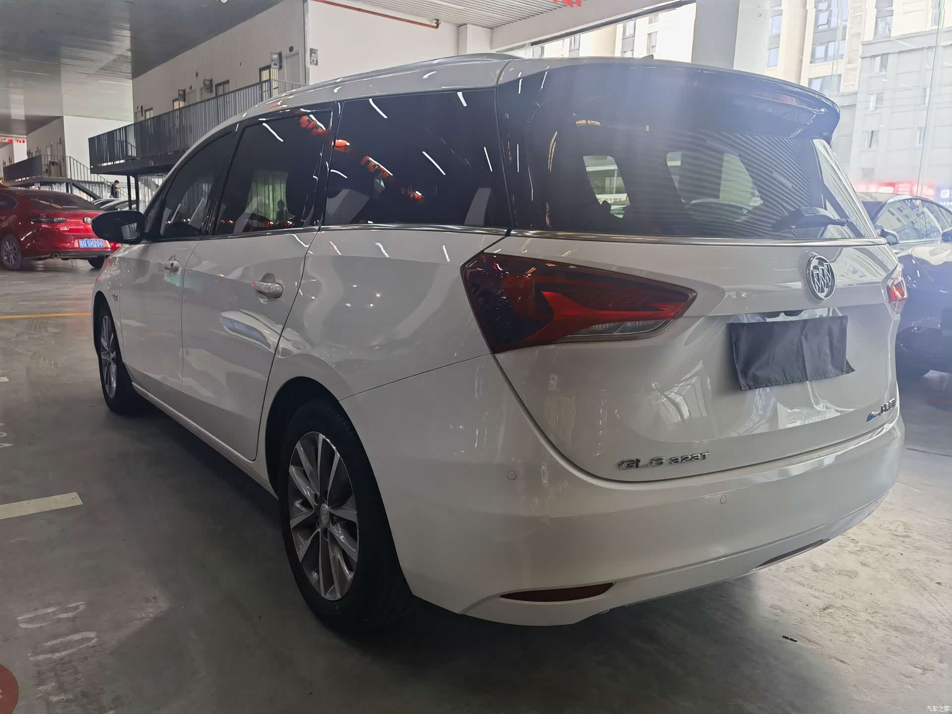 Buick GL6, 2022 6