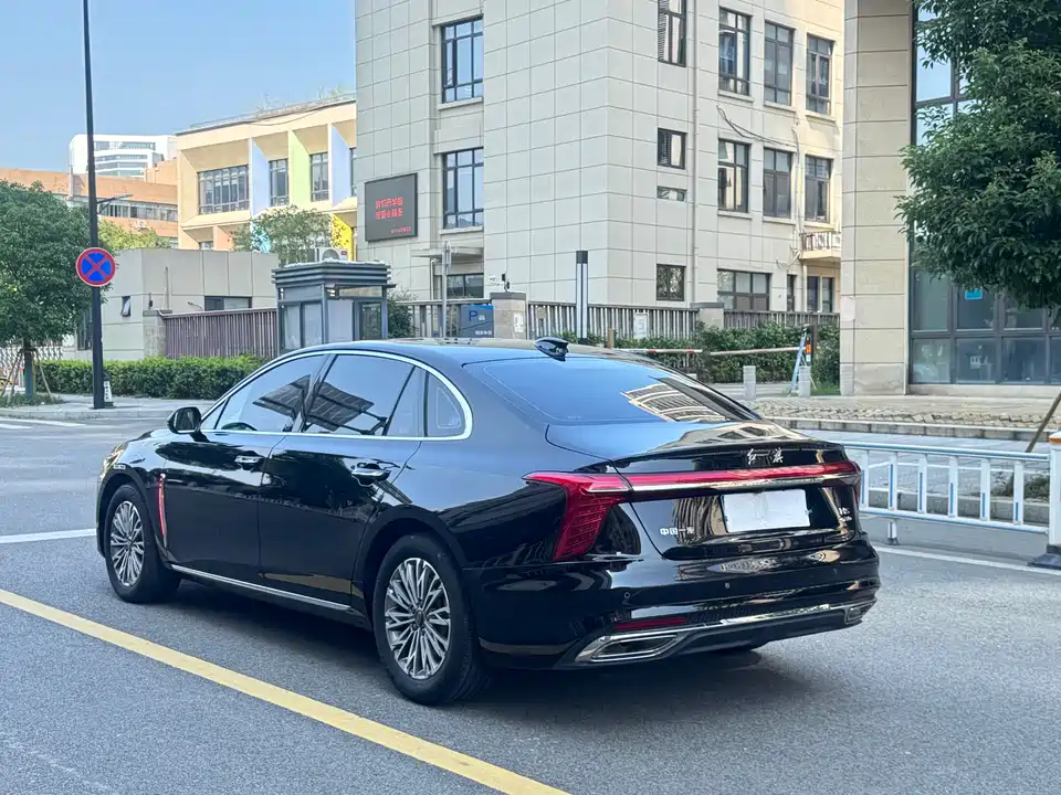 Hongqi H5