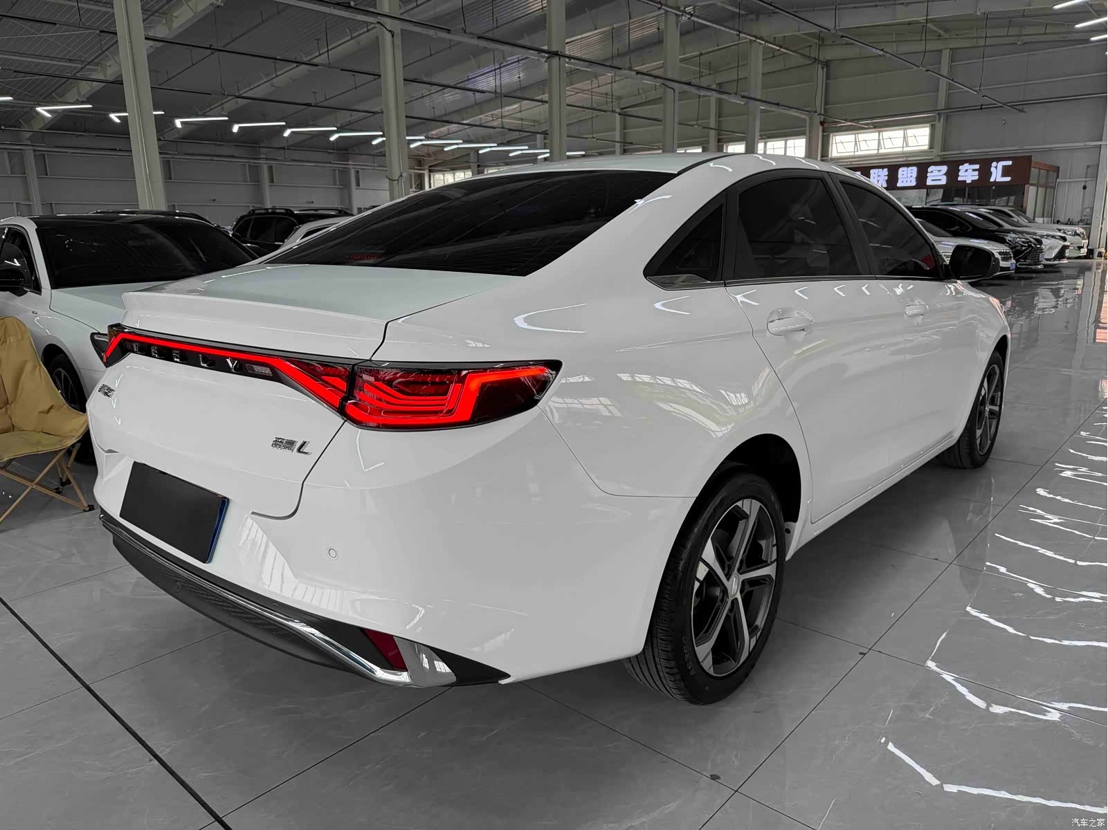 Geely Emgrand, 2022 4