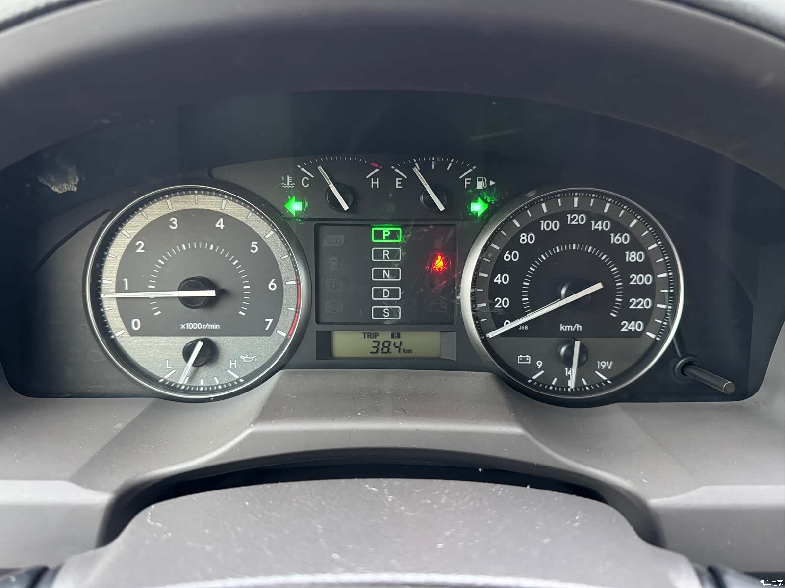 Toyota Land Cruiser, 2016 14